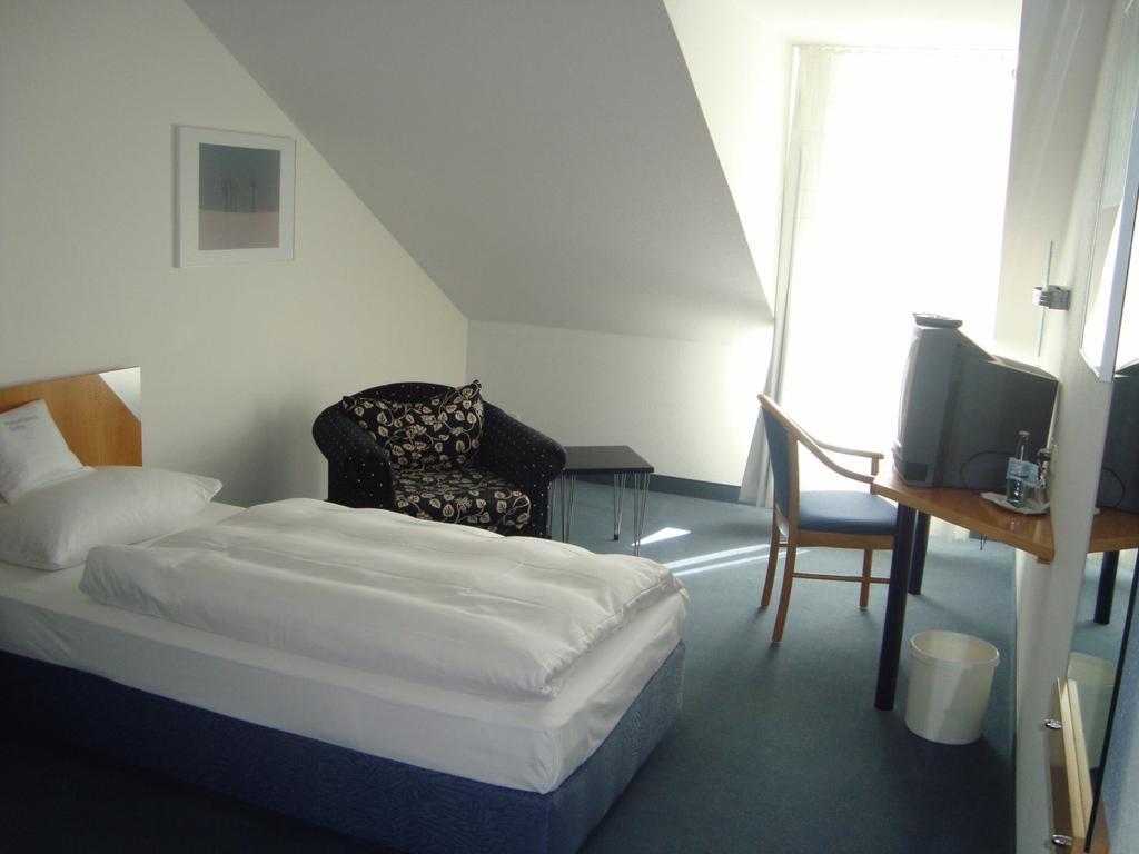 Prima Hotel Havelland Groß Kreutz Buitenkant foto